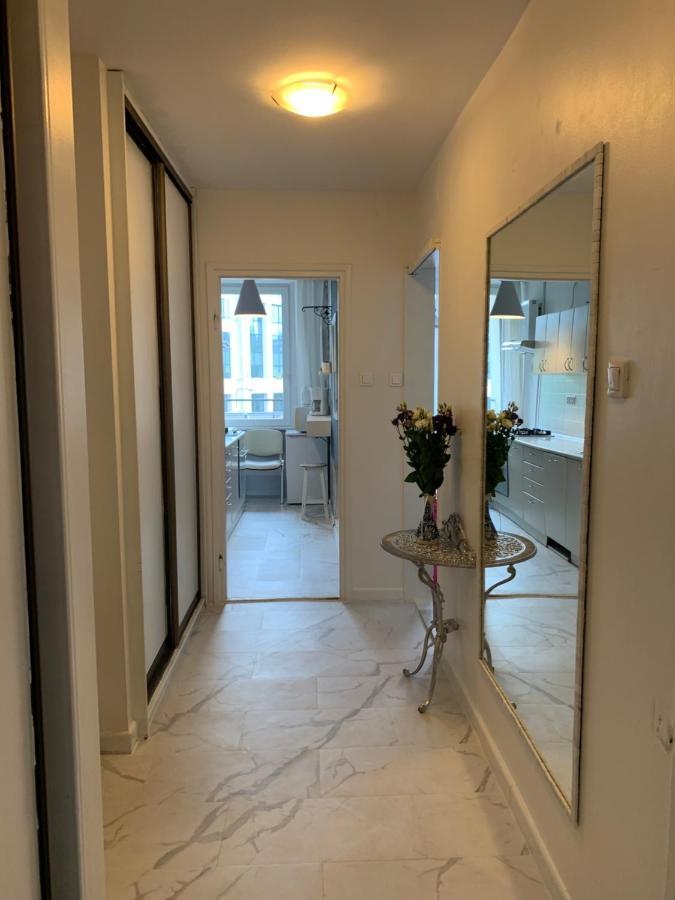 ורשה Perfect Location Two Bedrooms With Balkony מראה חיצוני תמונה