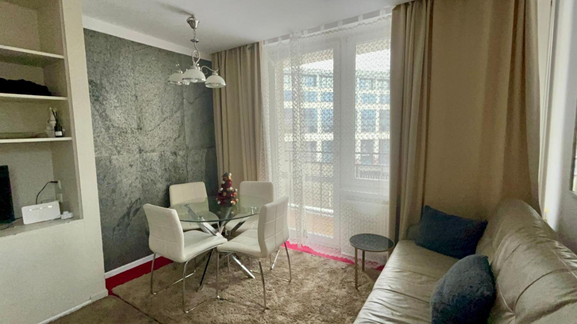 ורשה Perfect Location Two Bedrooms With Balkony מראה חיצוני תמונה